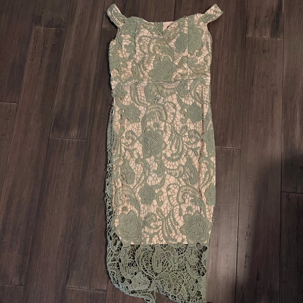Missguided  green lace dress.size US6.
